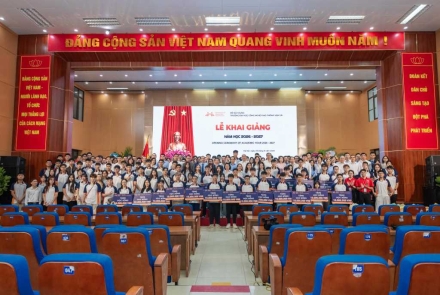 University of Transport Technology Holds the Opening Ceremony for the 2026–2027 Academic Year