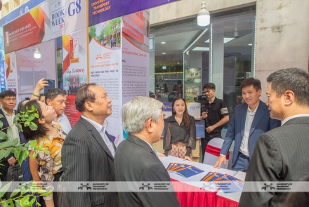 UTT Participates in the 2025 Science and Technology Book Exhibition: “Igniting Knowledge, Shaping the Future”